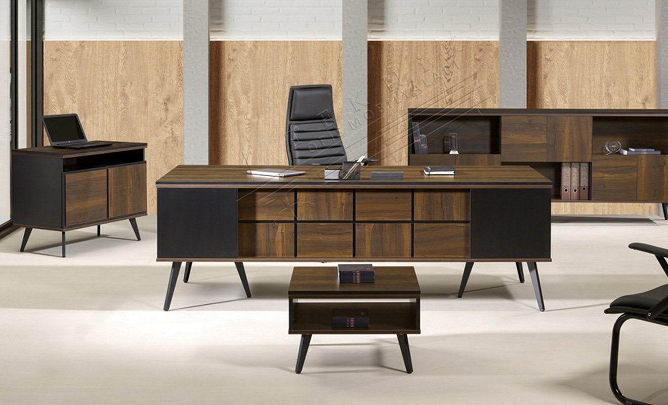 Pier Executive Office Suite