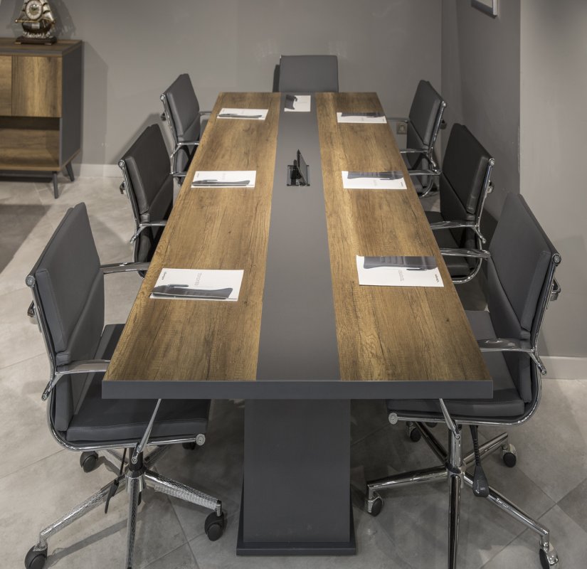 Staline Toplantı Masası