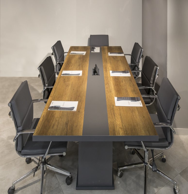 Staline Toplantı Masası