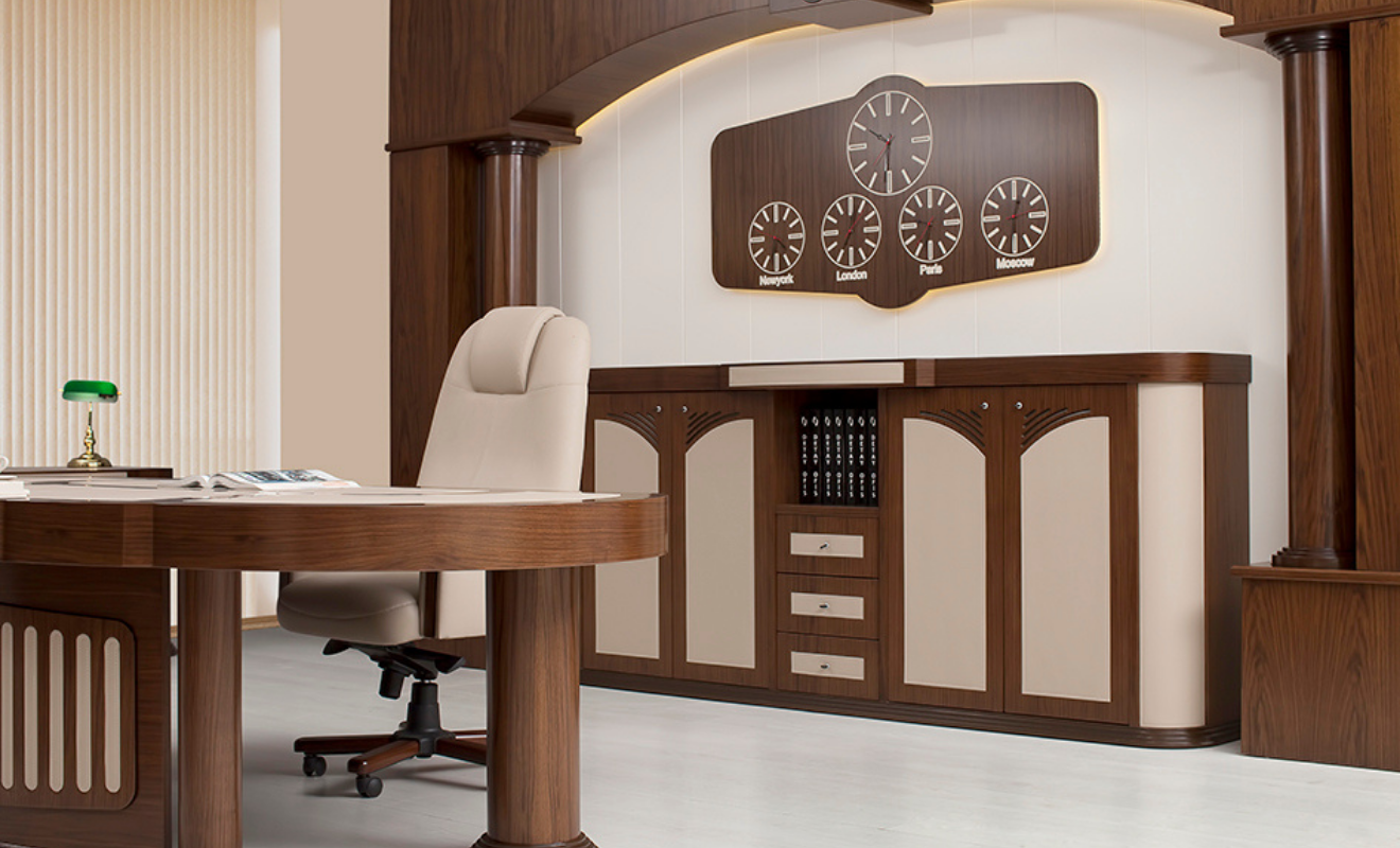 Pirus VIP Executive Desk Set