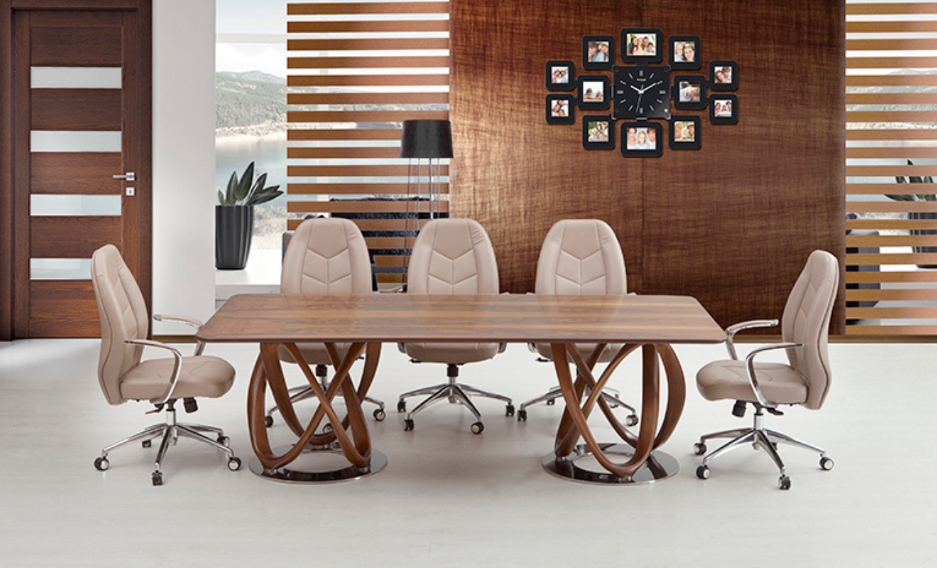 Kevin Executive Desk Set